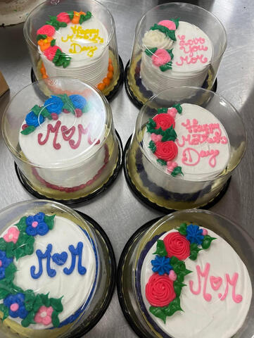 Mother&#39;s Day mini cakes