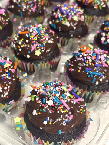 Gluten free vegan chocolate fudge cupcakes