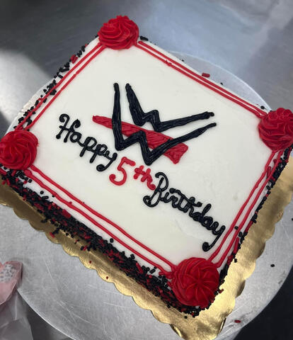 Wrestling cake