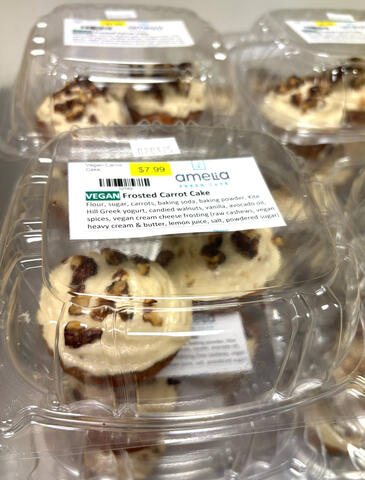 Vegan carrot cake muffins